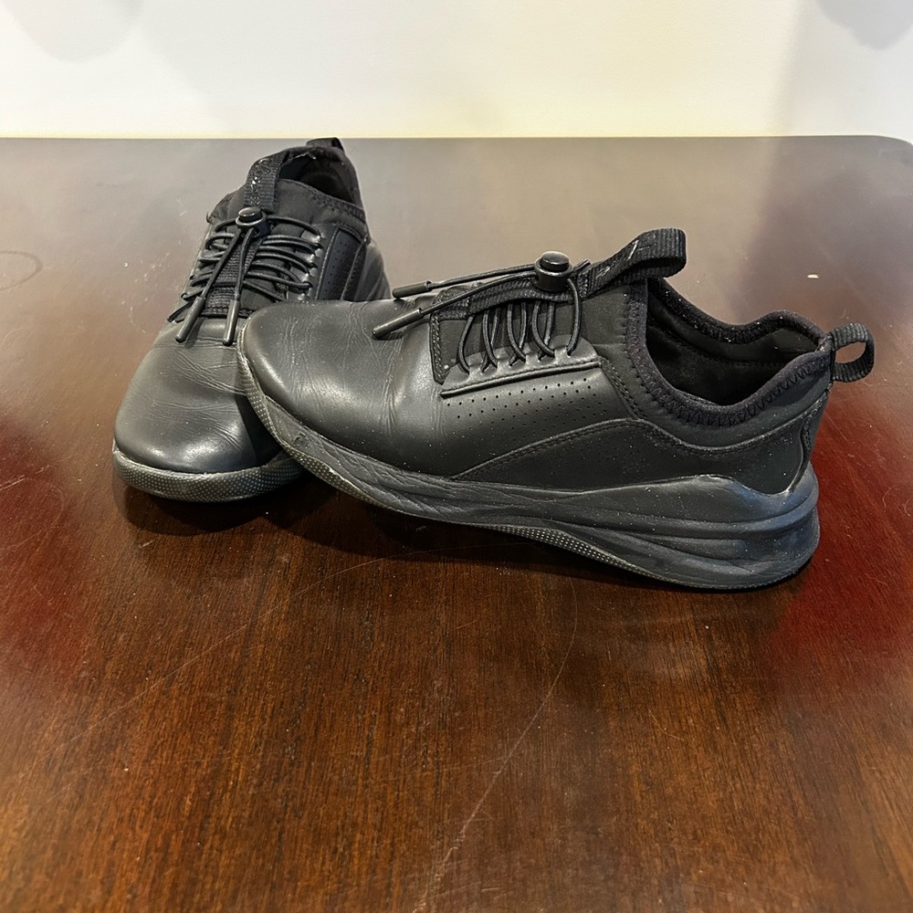 Clove Women’s Black Healthcare Shoes